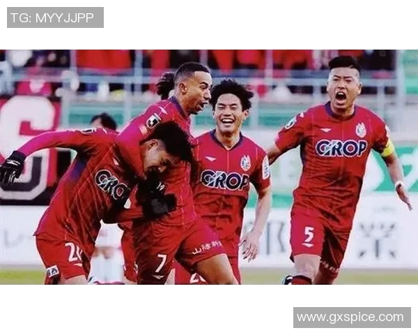 冈山绿雉与绿岛漩涡的精彩对决揭示足球战术与团队协作的魅力