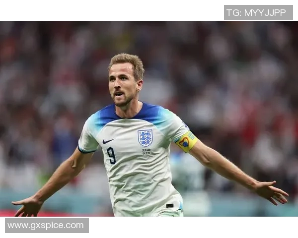 凯恩:从足球天才到战术大师的传奇人生与职业轨迹探讨